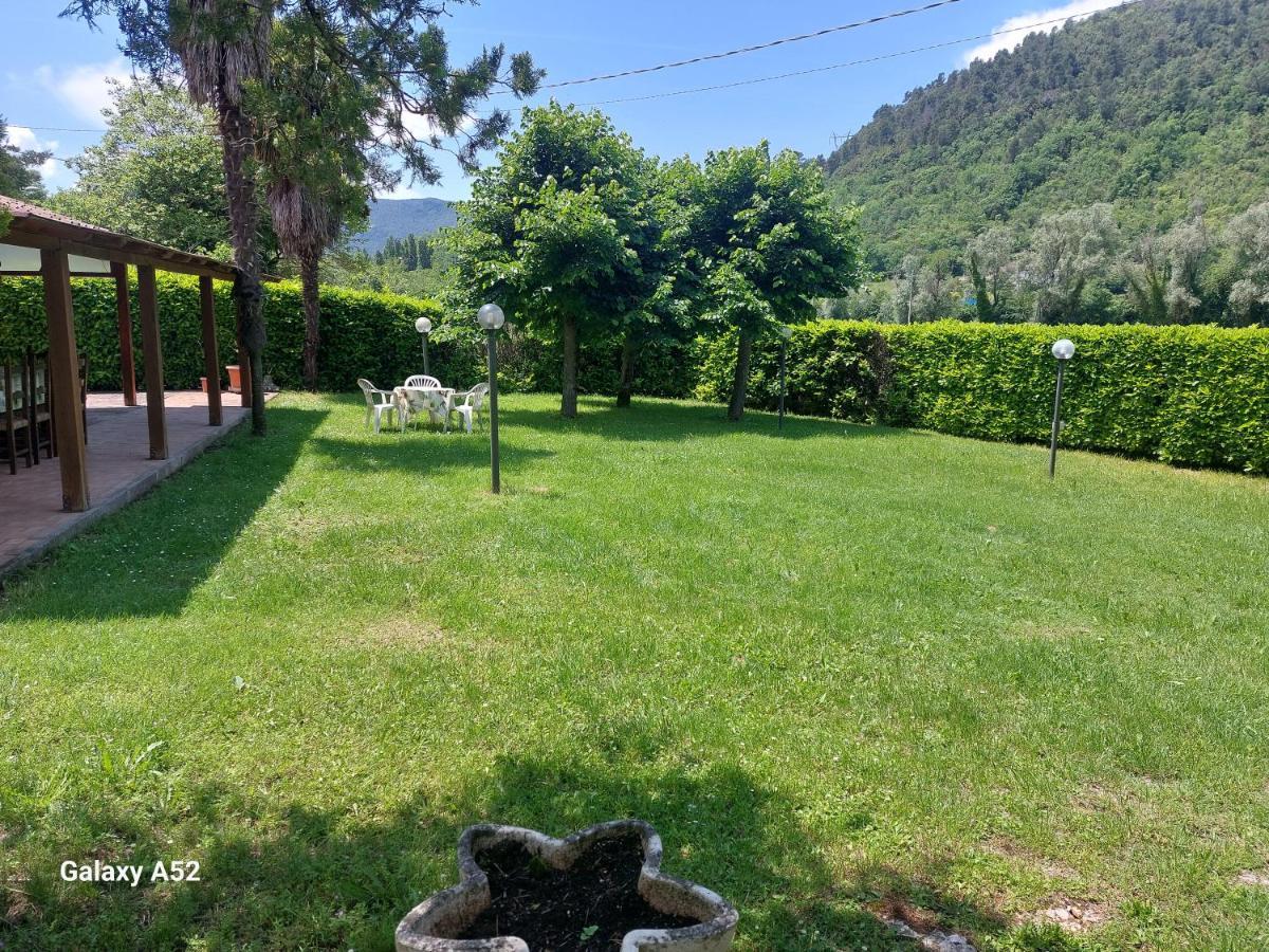 Al Lago Nel Verde Appartement Piediluco Buitenkant foto